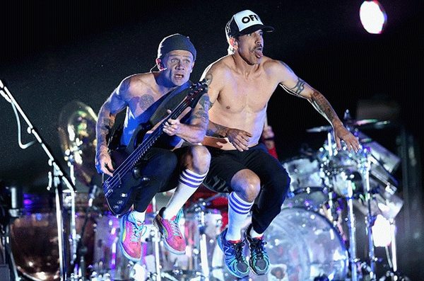 Red Hot Chili Peppers vende su catálogo por 140 millones de dólares - Música - ABC Color