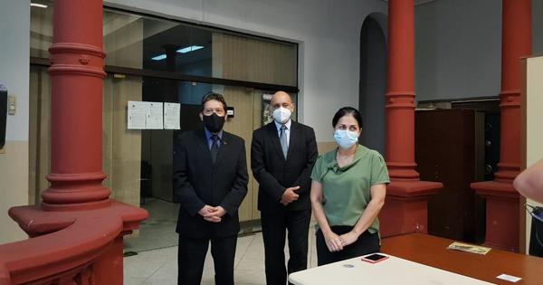 Madre de la niña desaparecida en Emboscada declara ante el Ministerio Público