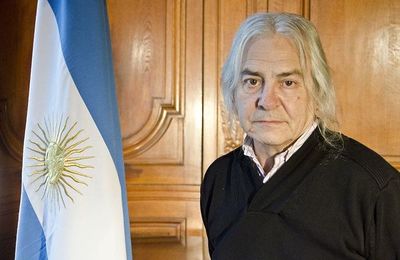 Murió el baterista argentino Rodolfo García, ex integrante de Almendra y Aquelarre - Música - ABC Color