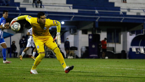 Mauro Cardozo, el Tapador de la fecha 14