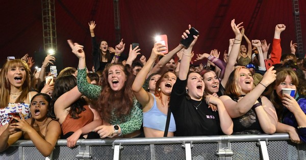 La Nación / Prueban concierto de 5 mil personas sin restricciones sanitarias