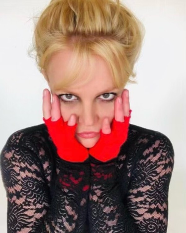 Britney Spears llama «hipócritas» a los documentales sobre su vida | OnLivePy