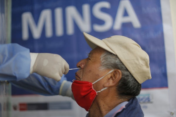 Los peruanos podrán retirar el 100 % de sus fondos de desempleo por la pandemia - MarketData