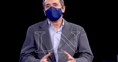 La Nación / Senador califica de detestable vacunación VIP