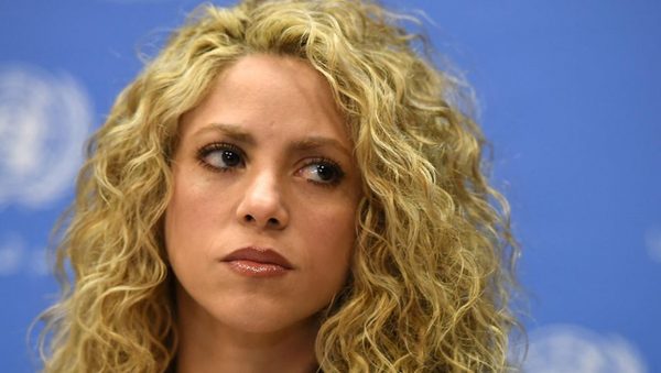 Shakira: No seamos sordos al clamor de los nuestros