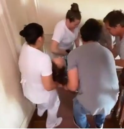 Suplicio de una abuela encamada para recibir la dosis antiCOVID - Nacionales - ABC Color