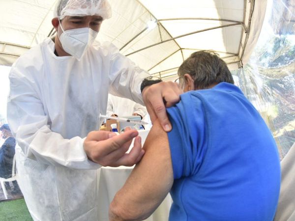 Poder Ejecutivo presenta proyecto para castigar vacunación irregular