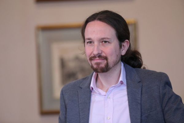 El líder de izquierda Pablo Iglesias asume su derrota y anuncia que se retira de la política española