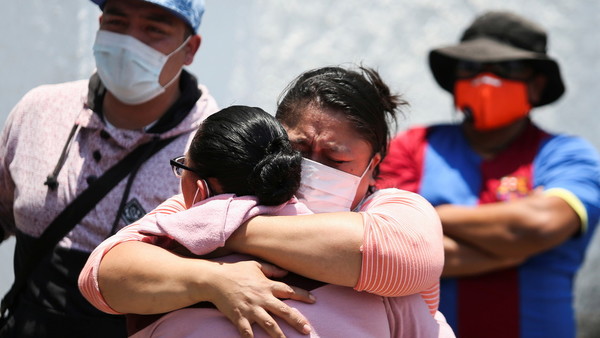 México declara tres días de duelo nacional por tragedia en el metro de la capital