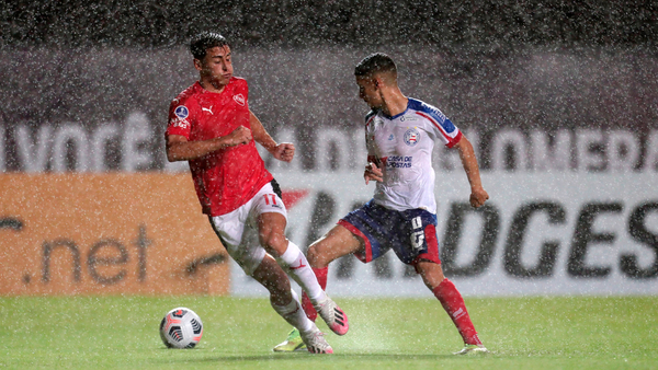 Independiente pellizca un valioso empate en Salvador