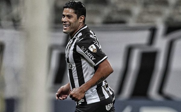 Atlético Mineiro golea a un pálido Cerro Porteño en Belo Horizonte