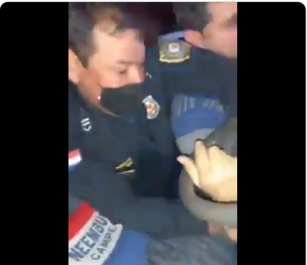 Diario HOY | Comerciante denuncia irregular procedimiento policial y sumarian a dos uniformados