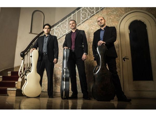 Guitarristas celebran el nacimiento de Mangoré