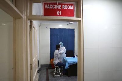 Vacunar en la India: de luchar contra falsos mitos a la falta de dosis - Mundo - ABC Color