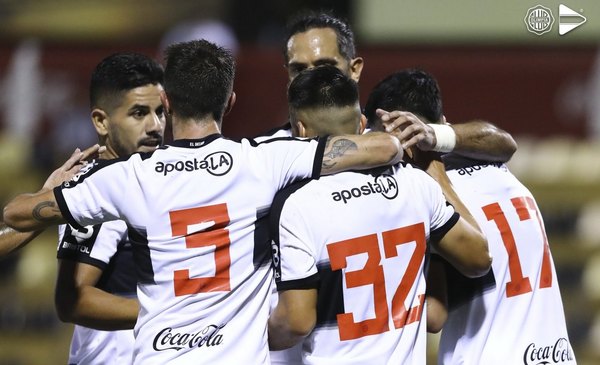 Versus / Olimpia desafía a Inter en Porto Alegre
