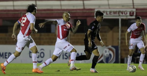 Versus / River y "12" juegan la Copa afuera, mientras que Libertad espera tranquilo en casa