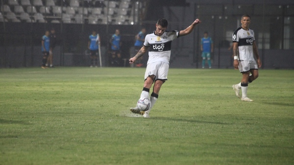 Alejandro Silva vuelve al once del Decano
