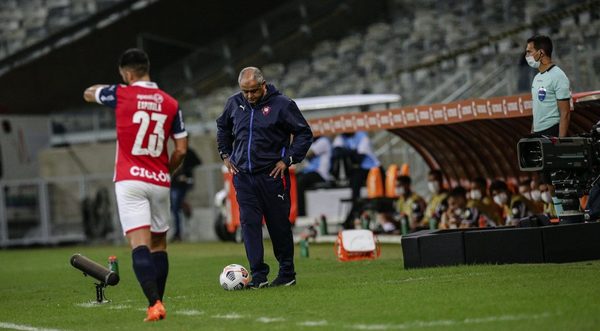 Versus / ¿Cerro Porteño comenzó a sentir el rigor de los partidos seguidos?