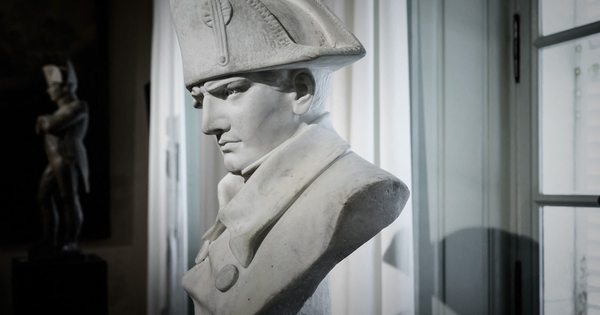 La Nación / Francia conmemora los 200 años de la muerte de Napoleón