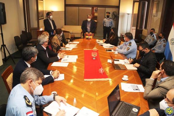 Analizan implementación de tobilleras electrónicas •
