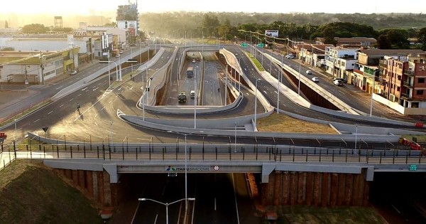 La Nación / Frentistas amenazaron con manifestarse e Itaipú habilita multiviaducto parcialmente