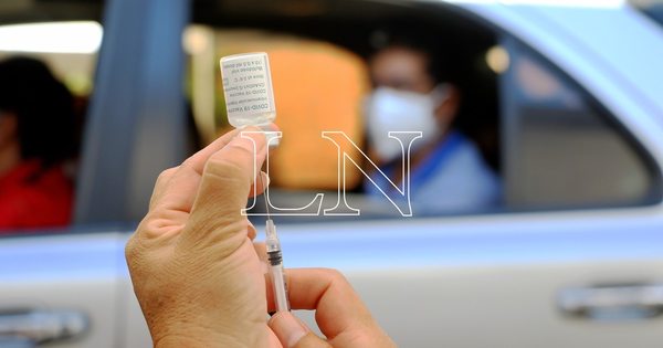 La Nación / Desde este fin de semana personas desde 70 años ya podrían ser vacunadas