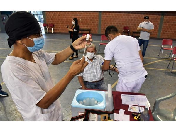 Gobierno confirma retraso de llegada de vacunas indias