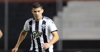 La Nación / Juegan Libertad, River y 12