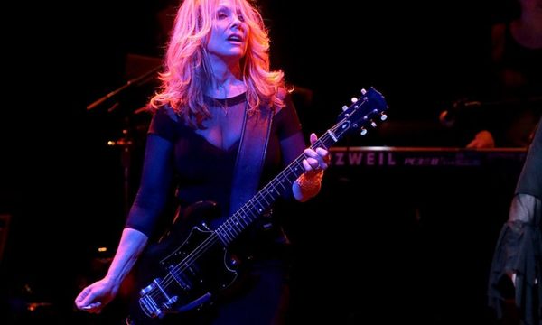 Nancy Wilson lanza su álbum como solista