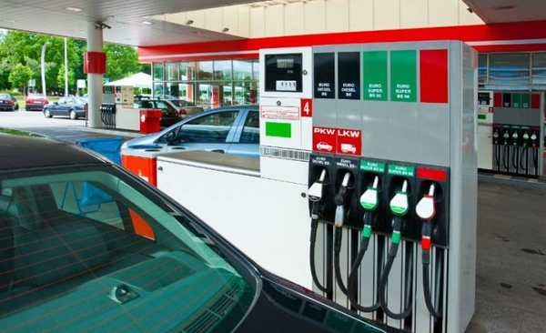 Diario HOY | Concejales hacen otro intento por monopolizar estaciones de servicio