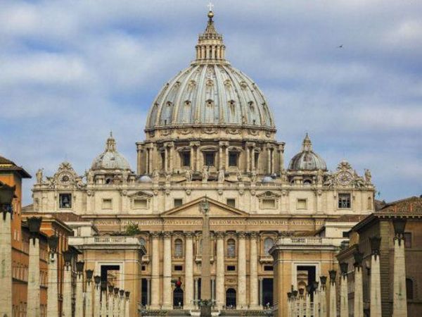 El Vaticano respaldó la decisión de Biden de apoyar la liberación de patentes de vacunas | .::Agencia IP::.