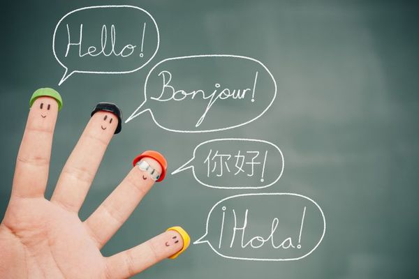 Vocación de lenguaje: la destreza para comunicarse en varios idiomas - Nacionales - ABC Color