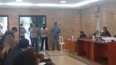 Comerciantes del mercado zonal dicen que concejales apoyan a ocupantes de veredas - La Clave