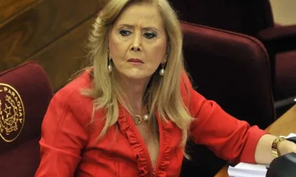 Renuncia de Gusinky es aceptada por senadores y asume Retamozo | Radio Regional 660 AM