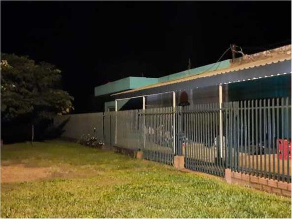 Tres hombres armados asaltaron ferretería y se llevaron G. 150 mil