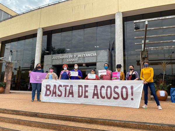 Corte ordena nuevo juicio oral a sacerdote acusado por acoso sexual