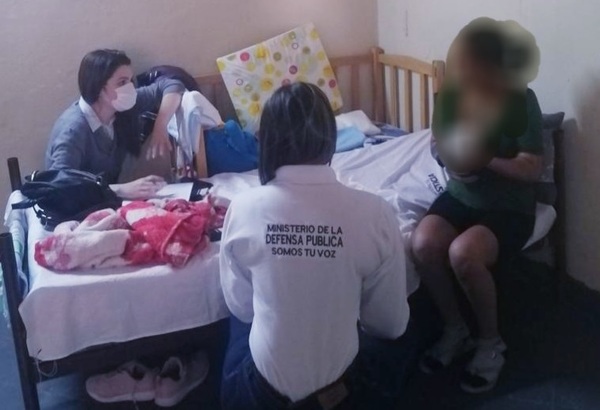 Realizan abordaje psicológico primario para madre privada de libertad con recién nacido prematuro