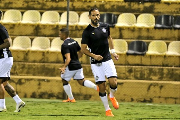 Roque habla de su lesión y asegura: “Ya no creo que juegue este campeonato”