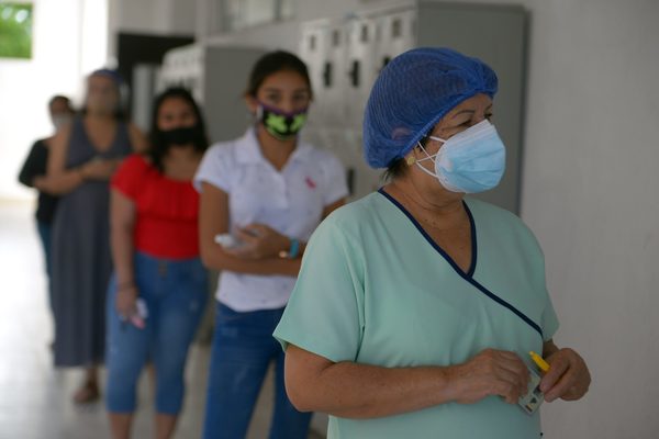 La quinta parte de las mujeres en Ecuador sobrevive con 42 dólares al mes - MarketData