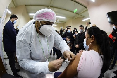 Salud inicia aplicación de dosis contra influenza