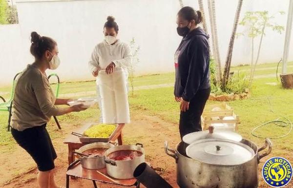 Entregan viandas a familias vulnerables •