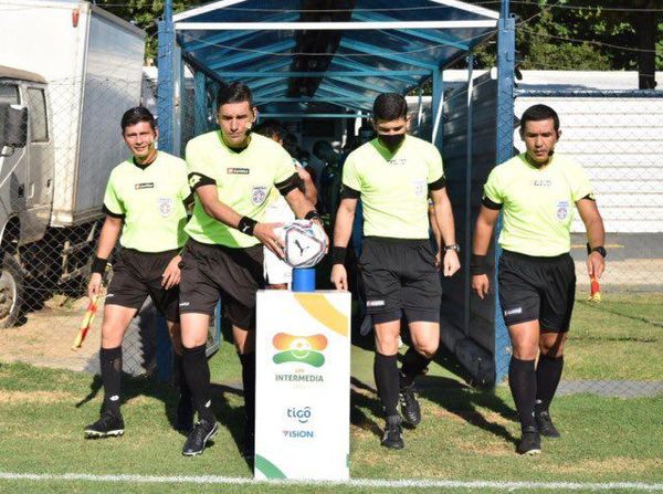 Intermedia: los árbitros de la fecha - Fútbol de Ascenso de Paraguay - ABC Color