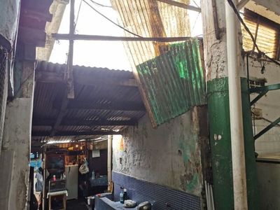 Denuncian que hay alimañas en zona de carnicerías del Mercado 4