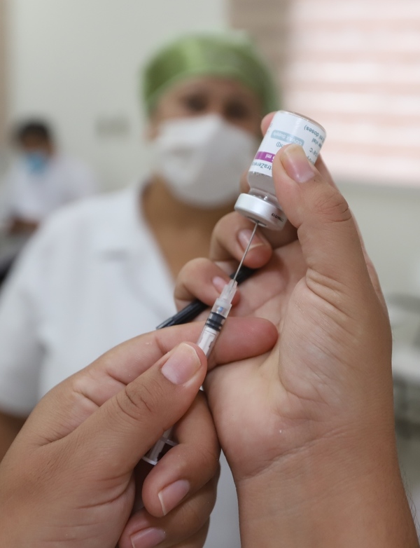 Canciller estima unas 800.000 dosis de vacunas a llegar durante el mes de mayo | .::Agencia IP::.