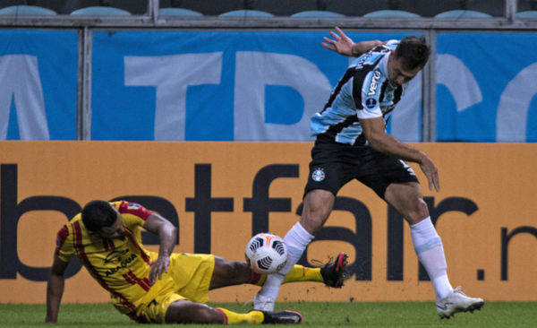 Diario HOY | Grêmio confirma la estupenda semana de los brasileños con goleada