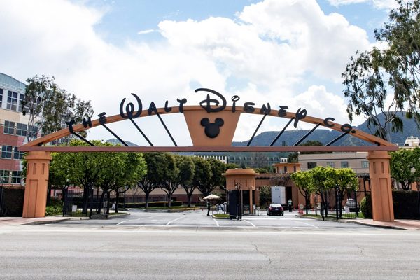 Autoridad mexicana niega a Disney-Fox aplazar la venta de Fox Sports - MarketData
