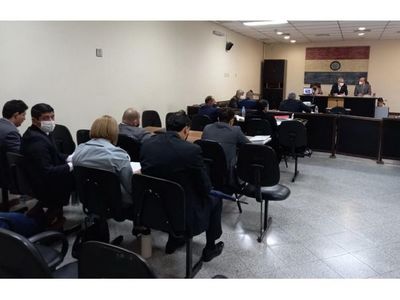 Piden penas de hasta 20 años por drogas para ex policía y ex militar