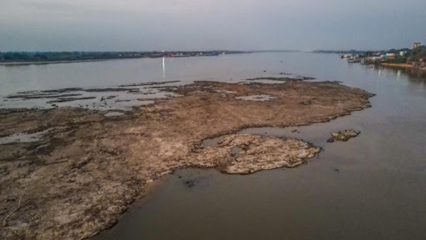 Empiezan a transportar la soja vía terrestre debido a bajante del río