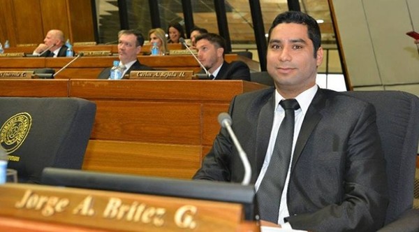DIPUTADO JORGE BRITEZ AHORA PROPONE LEGALIZAR EL ROBO