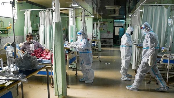 El Covid sigue batiendo récords en India y se esperan nuevas olas de contagios